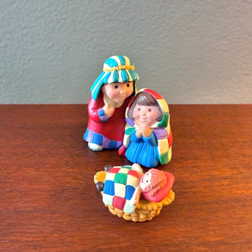 Hallmark Merry Minatures 1977 Christmas Pageant Collection The Nativity 2-Piece